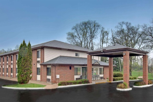 Baymont Inn & Suites by Wyndham Richmond image 5